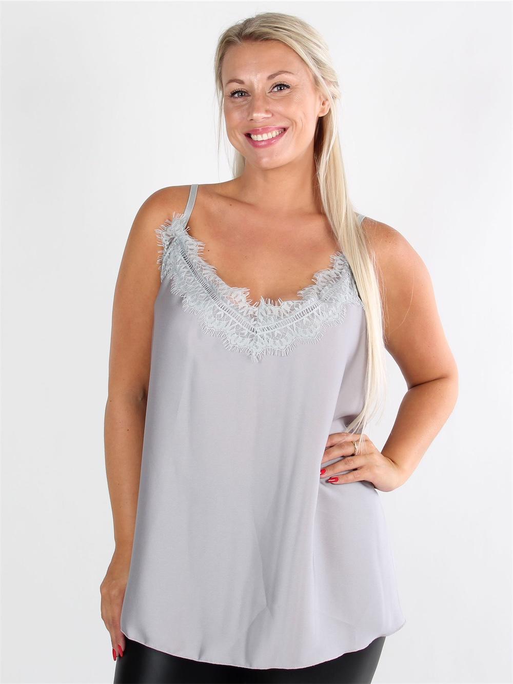 Carmita - Stroptop med blondekant